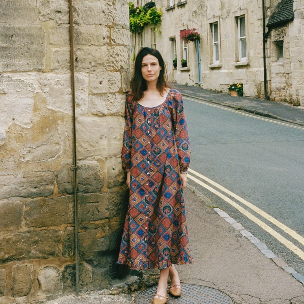 ISO Hirmoi Dress or similar styles